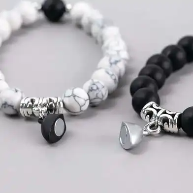 Magnetic Heart Couple Bracelet - Image 4