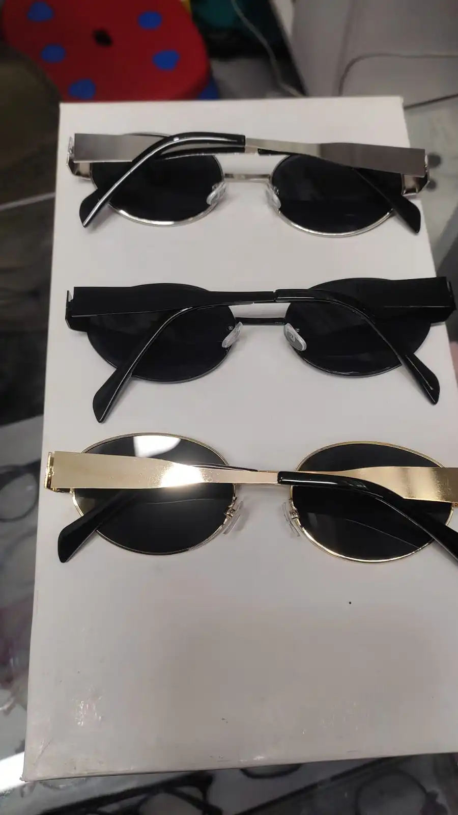 Oval Shape Sunglasses - Image 4